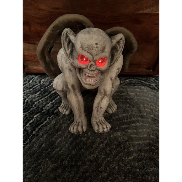 Vintage Styrofoam Gargoyle Halloween Light Up Eyes - Picture 2 of 4